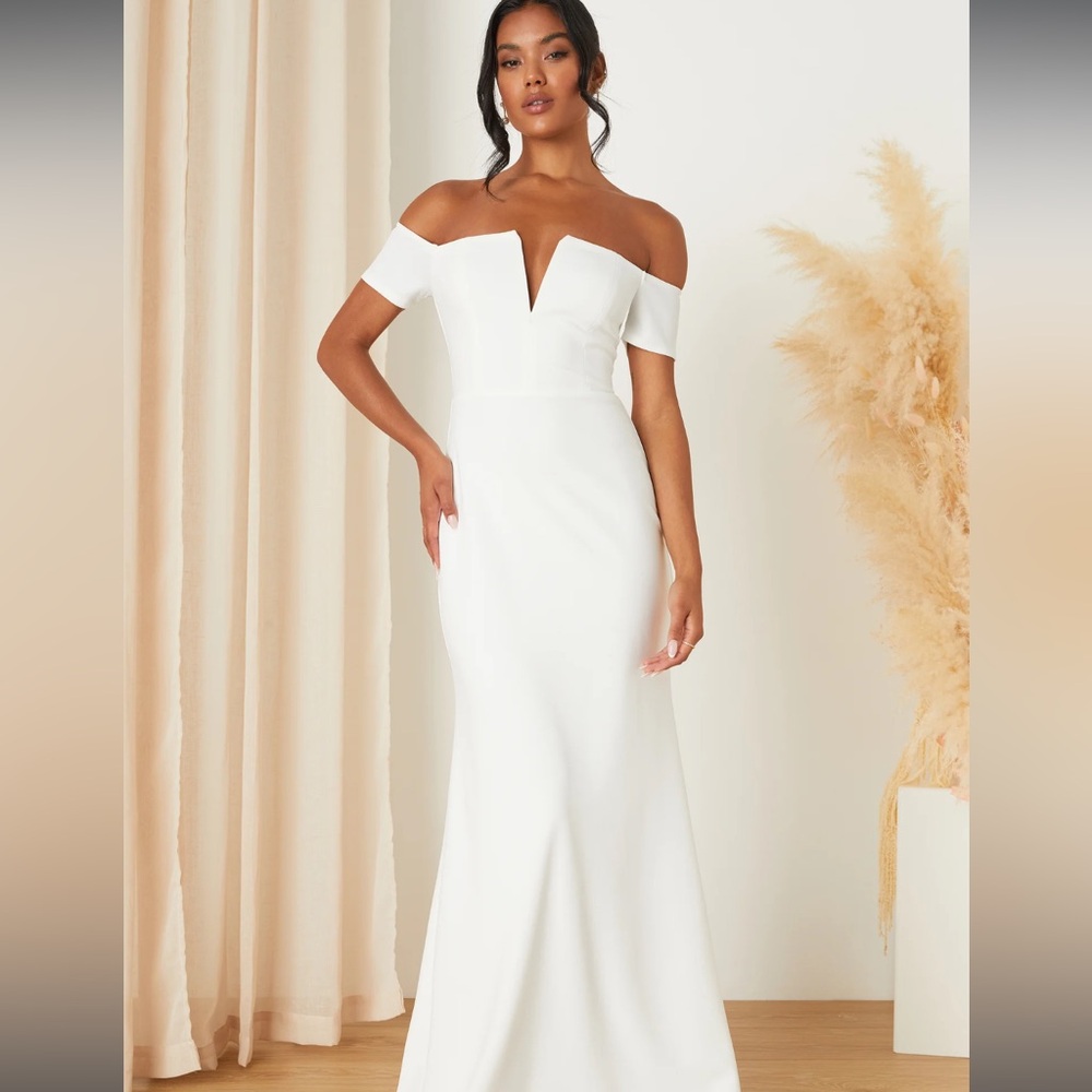 COPY - White lulu’s maxi dress size small